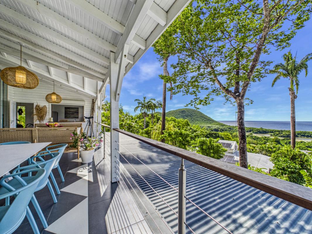 25.Guadeloupe Deshais- location villa 4 chambres 8 personnes avec piscine vue Mer